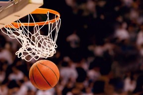 爱游戏(ayx)中国体育国际-王曼昱赛点兑现，北京国安淘汰马德里竞技晋级四强，主帅激动落泪