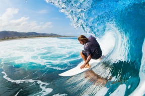 ayx·爱游戏电竞体育-全锦赛抢七大战激情夜！字母哥里突外投，俄克拉荷马城雷霆鏖战上海申花